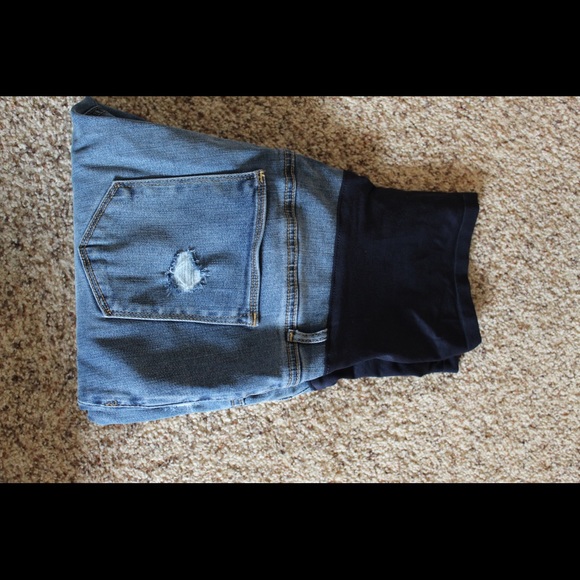 medium maternity lot! - Picture 8 of 15